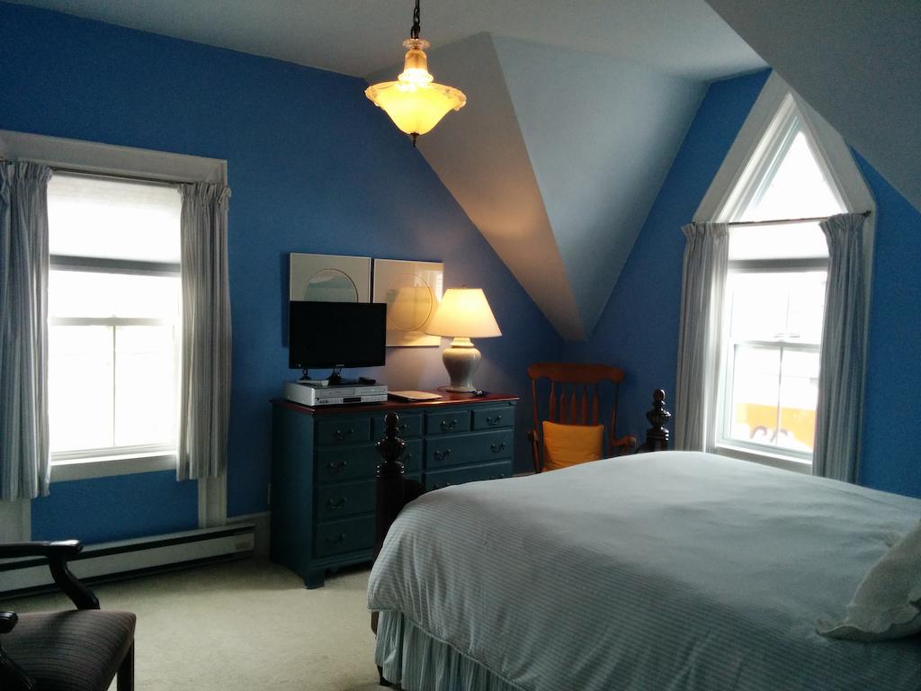 Fairmont House Bed & Breakfast Mahone Bay Habitación foto